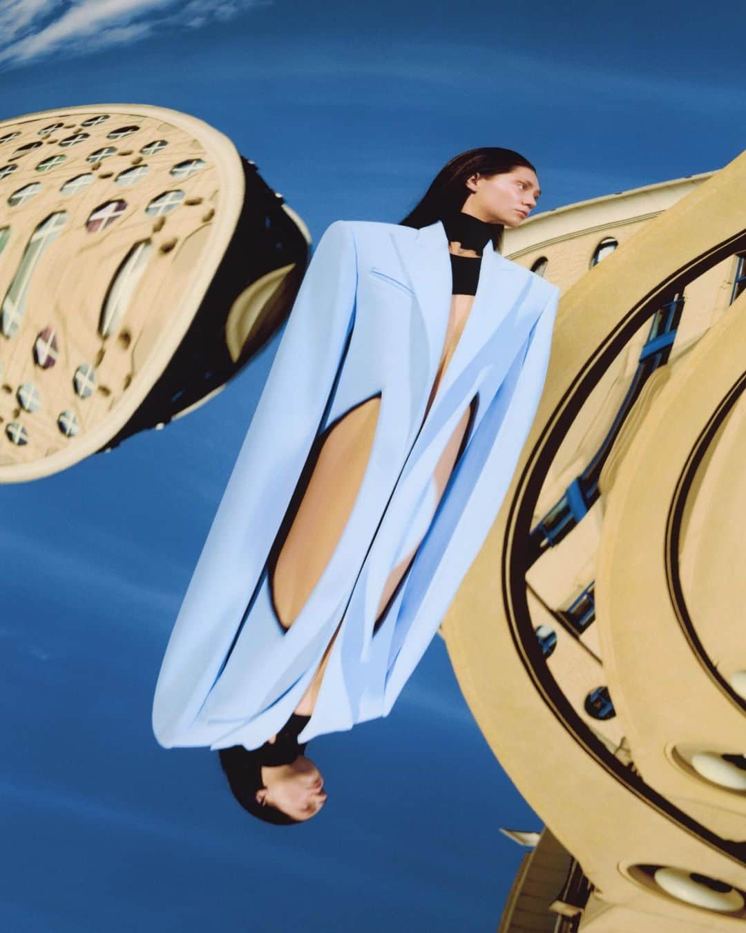 ミュグレーのインスタグラム：「@lidia.judickaite for Mugler Spring Summer 2021 part 01 by @cadwallader shot by @carlijnjacobs. - - Creative Director @cadwallader Photographer @carlijnjacobs  Stylist @haleywollens  Casting @julialangecasting  Jewelry @lorette.coleduprat for mugler Hair @vpintomoreira Make-up @ingegrognard for @lorealparis  Nails @sylviemacmillan.nails  Production @akassi_productions Set design @julien_ca  #mugler」