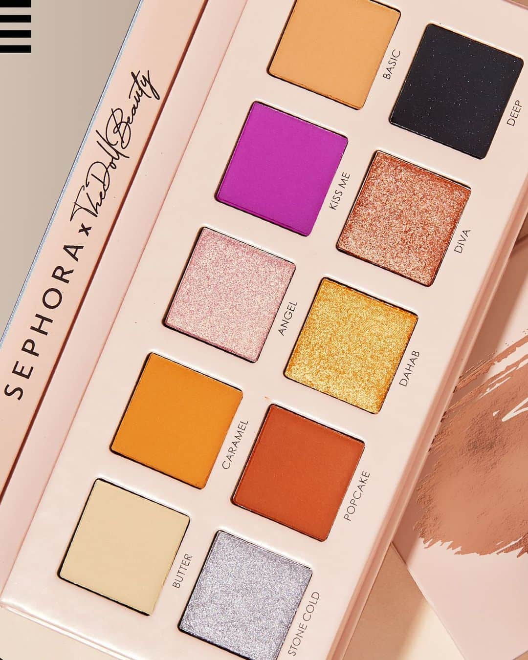 セフォラさんのインスタグラム写真 - (セフォラInstagram)「Commentez le fard qui vous fait de l'œil dans la nouvelle palette @sephoracollection x @thedollbeauty 👀  #SephoraxTheDollBeauty」10月29日 2時36分 - sephorafrance