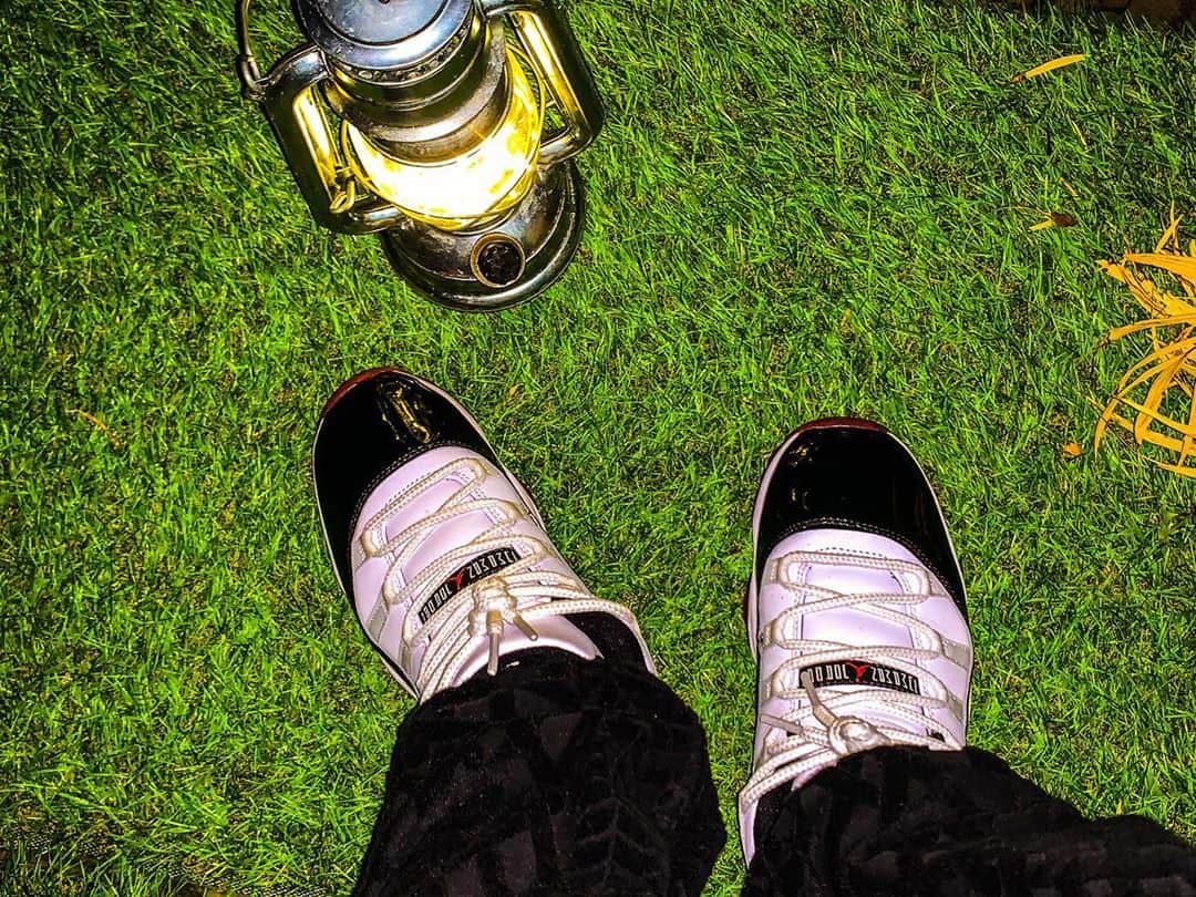 Show-heyのインスタグラム：「お気に入り👟 Jordan 11 Low “Gym Red”  #mitasneakers #ms_ddc_20201031j」