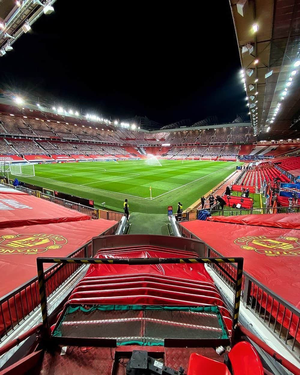 マンチェスター・ユナイテッドさんのインスタグラム写真 - (マンチェスター・ユナイテッドInstagram)「A special place for special nights. #ChampionsLeague football is back at #OldTrafford! 😍 #MUFC」10月29日 3時34分 - manchesterunited