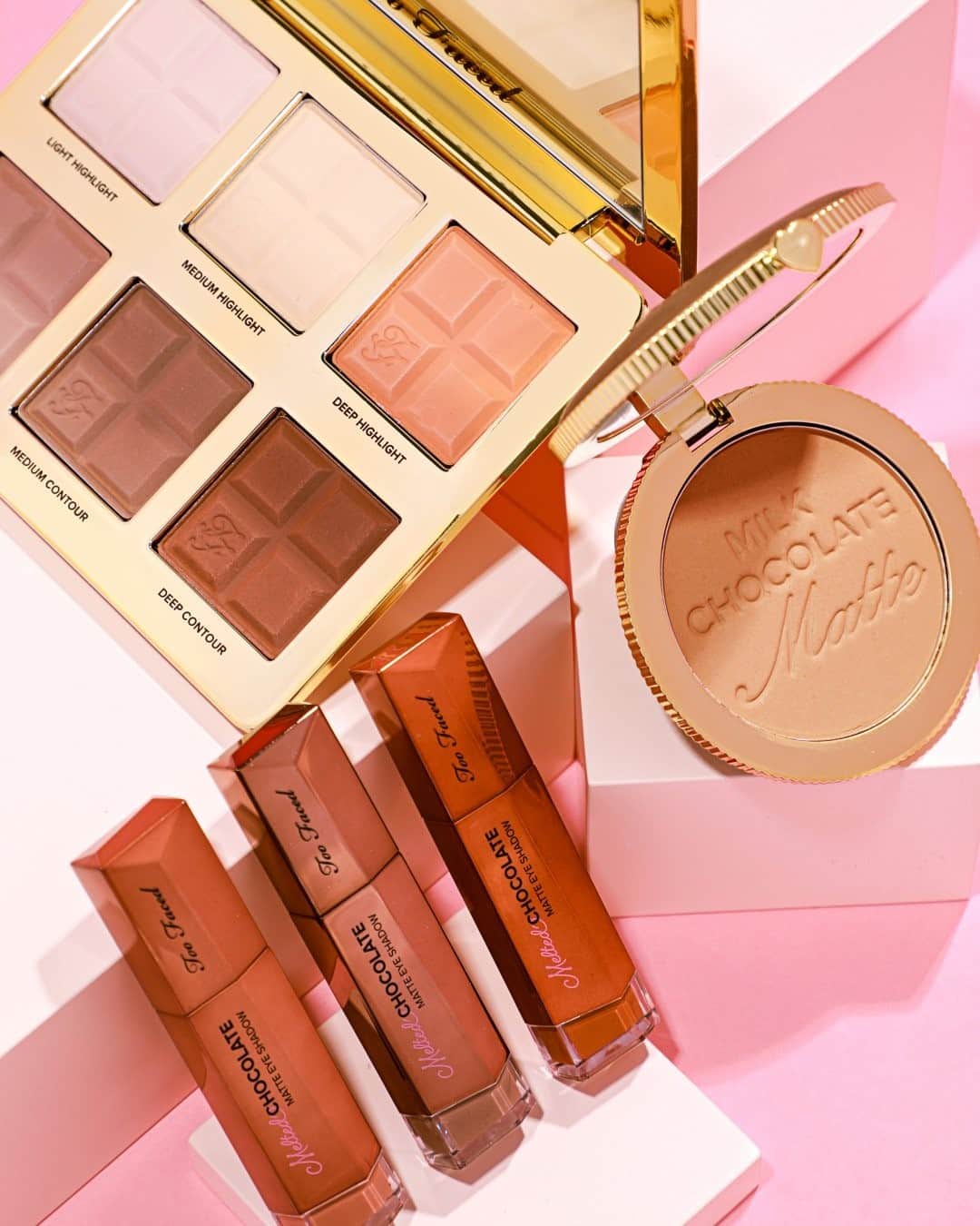 Too Facedさんのインスタグラム写真 - (Too FacedInstagram)「Satisfy your sweet tooth on #NationalChocolateDay with these chocolate FAVES! 🍫 Head over to our IG Stories to see how we're celebrating and comment your fave Too Faced chocolate product below! 🎉 #toofaced」10月29日 3時45分 - toofaced