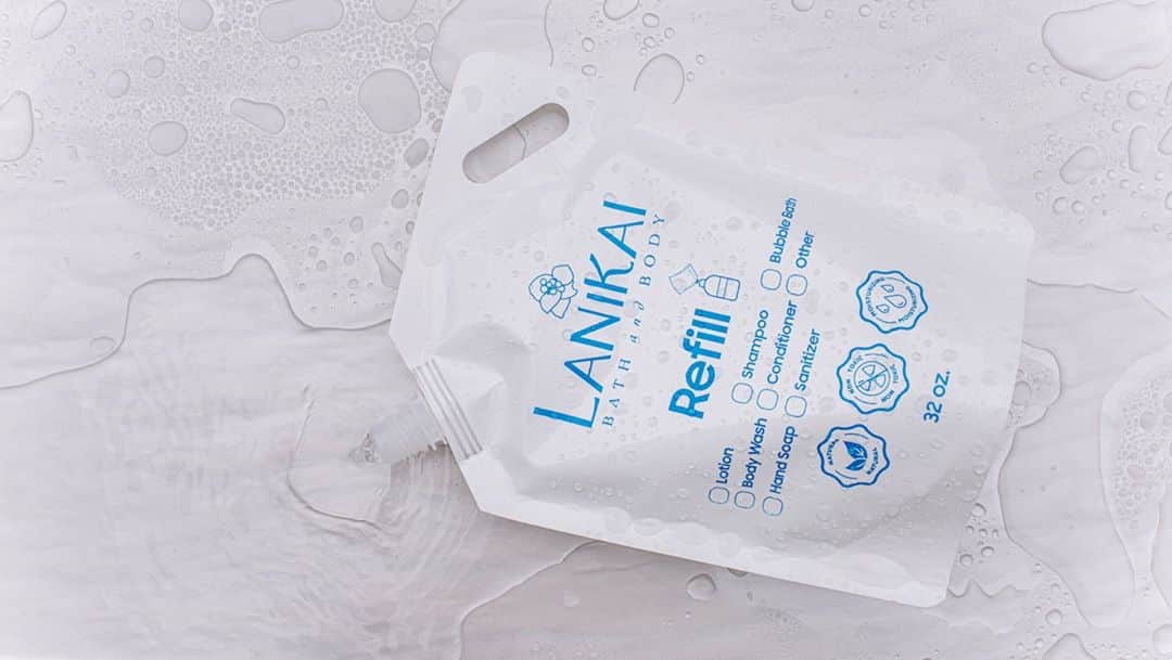 Lanikai Bath and Bodyさんのインスタグラム写真 - (Lanikai Bath and BodyInstagram)「🧼Reduce plastic through our eco-friendly refills that are blended to order! These BPA free pouches have a handy spout to ensure mess free refilling. Available in your favorite natural & organic washes, shampoos, soaps, sanitizers, lotions and more!」10月29日 4時35分 - lanikaibathandbody