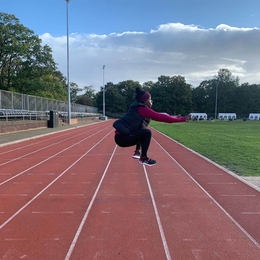 Kristal AWUAHさんのインスタグラム写真 - (Kristal AWUAHInstagram)「Pumped to be back at training whilst getting ready for the new season.  Looking forward to this year now that I have the COLD.RDY range to prepare me for all my cold winter sessions🥶💪🏾  Layered up and ready to work 💪🏾 COLD.RDY ❄️ #adidasRDY #createdwithadidas」10月29日 4時36分 - kristalawuah