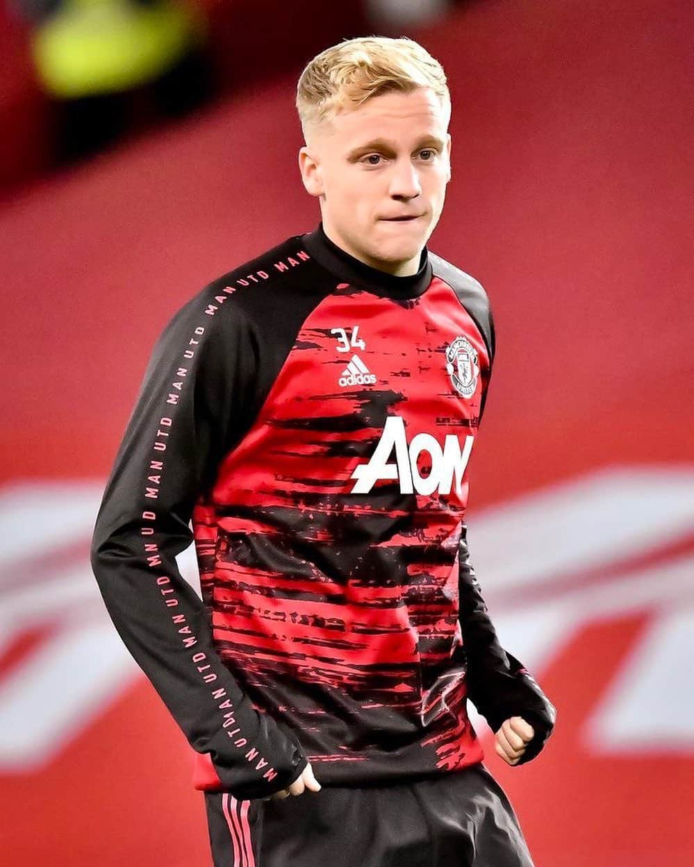 マンチェスター・ユナイテッドさんのインスタグラム写真 - (マンチェスター・ユナイテッドInstagram)「A first #ChampionsLeague start for Donny #vandeBeek at United 💪🔴 #MUFC」10月29日 4時37分 - manchesterunited