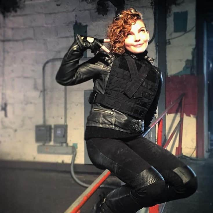 キャムレン・ビコンドヴァのインスタグラム：「16k 😘  @camrenwhy #camrenbicondova #gotham #selinakyle #brulina #catwoman #kittycat #cat」