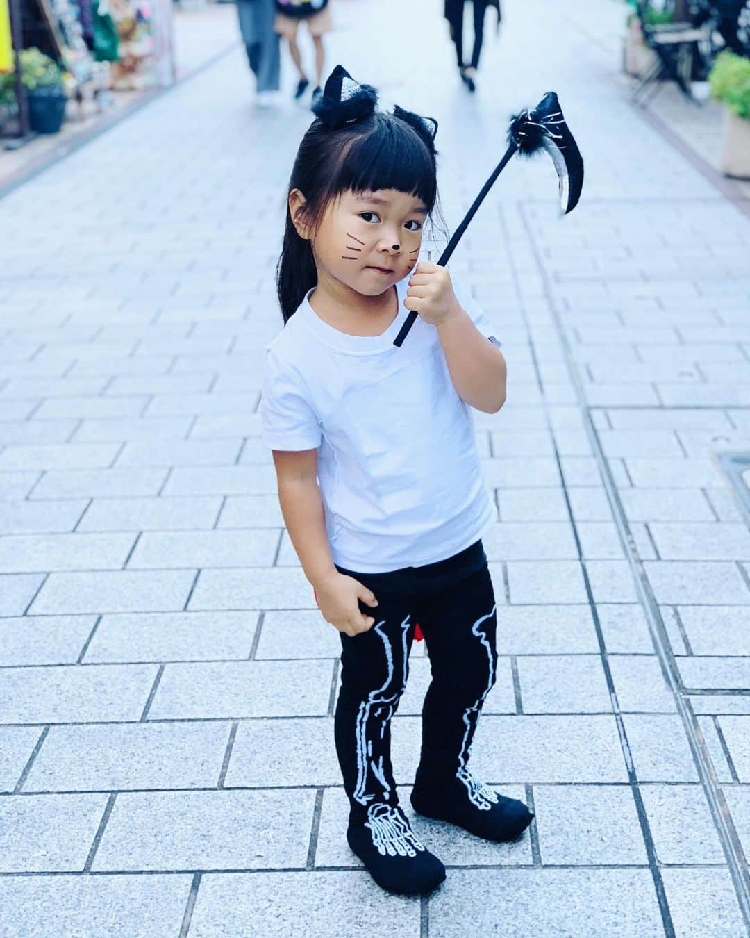 藤井惠のインスタグラム：「先週フクヤマイトに行って来ました‼️ コスプレの人が多くてさくちゃんかなりテンション高かったです🥳 楽しかったね❣️  #福山市 #フクヤマニメ #アニメイベント #コスプレ」