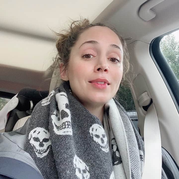 エリザ・ドゥシュクのインスタグラム：「HI! #iVOTED #VOTEEARLY #VOTESAFELY #VOTE #VOTING #VOTETIME #VOTINGISCOOL #VOTINGISFUN #VOTINGISSEXY #VOTINGISIMPERATIVE *I VOTED FOR JOE BIDEN & KAMALA HARRIS BECAUSE I VALUE OUR #DEMOCRACY & CARE ABOUT MY (& YOUR) CHILD’s FUTURE, THE PLANET 🌏  #HEALTHCARE FOR ALL, #HUMANRIGHTS, #BLM, #LGBTQ #WOMENSVALUES #RESPECTFORHUMANS #KIDSNOTINCAGES #HUMANITY #ENDINGTHEPANDEMIC AND MORE...! XO 🇺🇸✅ @joebiden @kamalaharris」