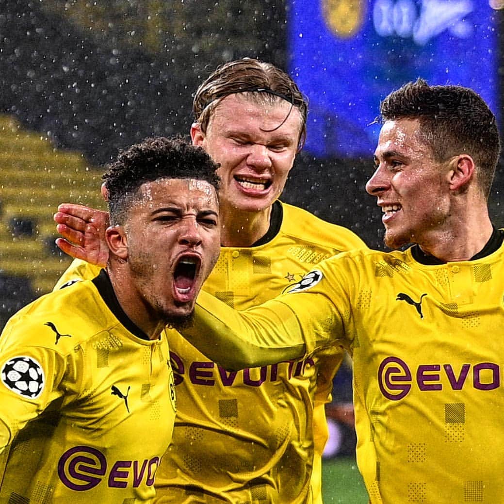 UEFAチャンピオンズリーグさんのインスタグラム写真 - (UEFAチャンピオンズリーグInstagram)「💛🖤 @sanchooo10 and @erling.haaland  Name a better partnership at a #UCL club right now...」10月29日 6時51分 - championsleague
