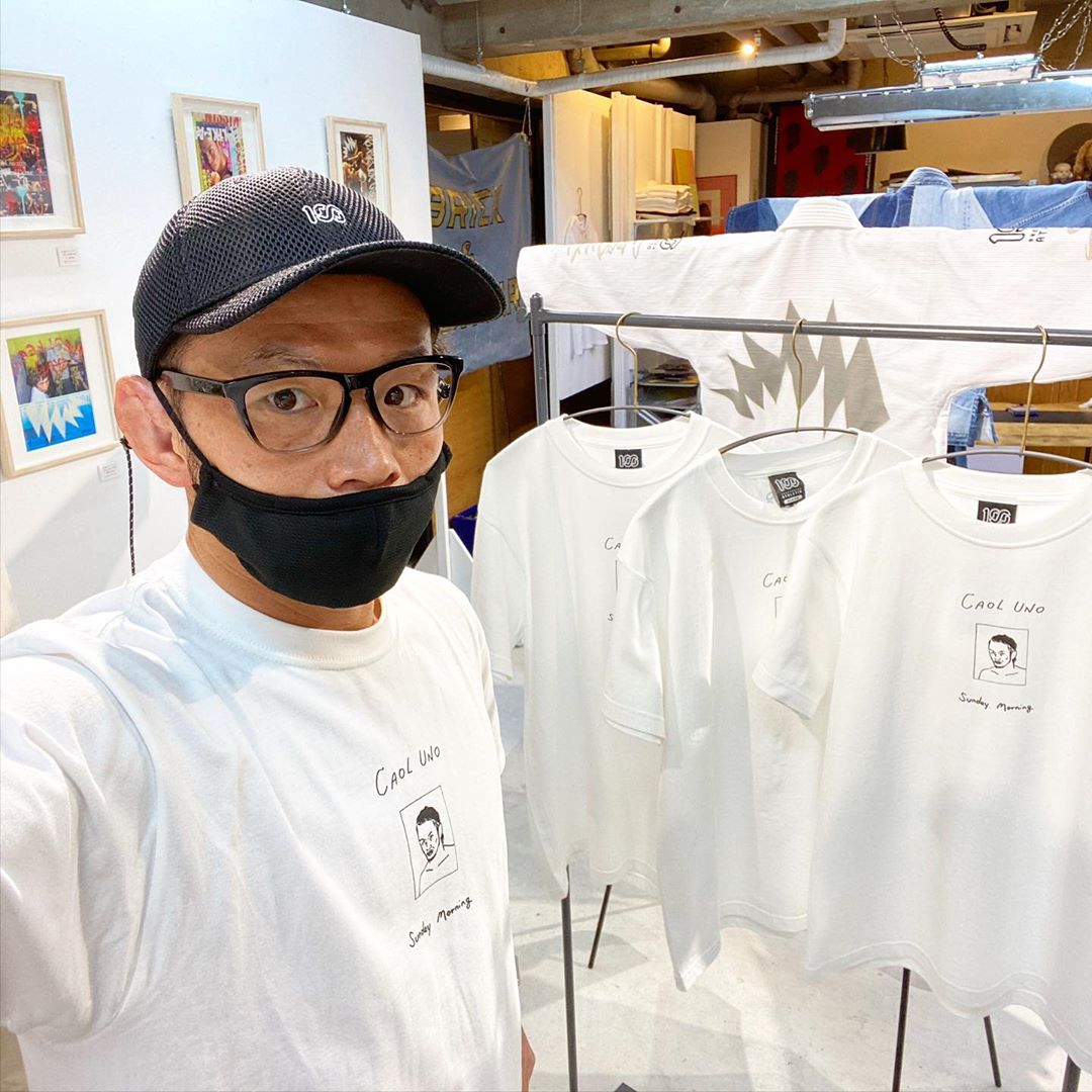 宇野薫さんのインスタグラム写真 - (宇野薫Instagram)「Caol Uno Jiu-Jitsu Gi Art Exhibition 本日は16時〜19時までBRICK & MORTAR 中目黒にいます！  #宇野薫 #村上周 #小菅くみ #五木田智央 #ノルベルトルーベン #カミノゲ #リーバイス #富士フイルム #柔術 #総合格闘技 #宇野薫商店 #caoluno #amanemurakami #kumikosuge #tomoogokita #norbertoruben #kaminoge #levis #fujifilm #walldecor #bjj #jiujitsu #mma #grappling #holyshit #brickandmortar #brickandmortarnakameguro」10月29日 16時41分 - caoluno