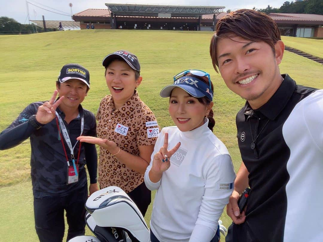 成田美寿々さんのインスタグラム写真 - (成田美寿々Instagram)「今回の練ランメンバー☀️☀️ #青木瀬令奈  #エイミーコガ そして1試合ですが、キャディーの梅さんとコンビ復活✊🏽✊🏽 楽しんでいきたいと思います😁❤️ 今週もコツコツ！！ #MITSUBISHI」10月29日 17時24分 - misuzunarita