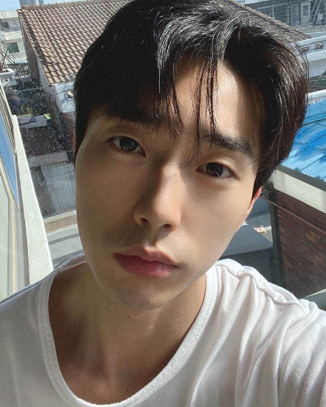 Jay のインスタグラム：「잘자요」