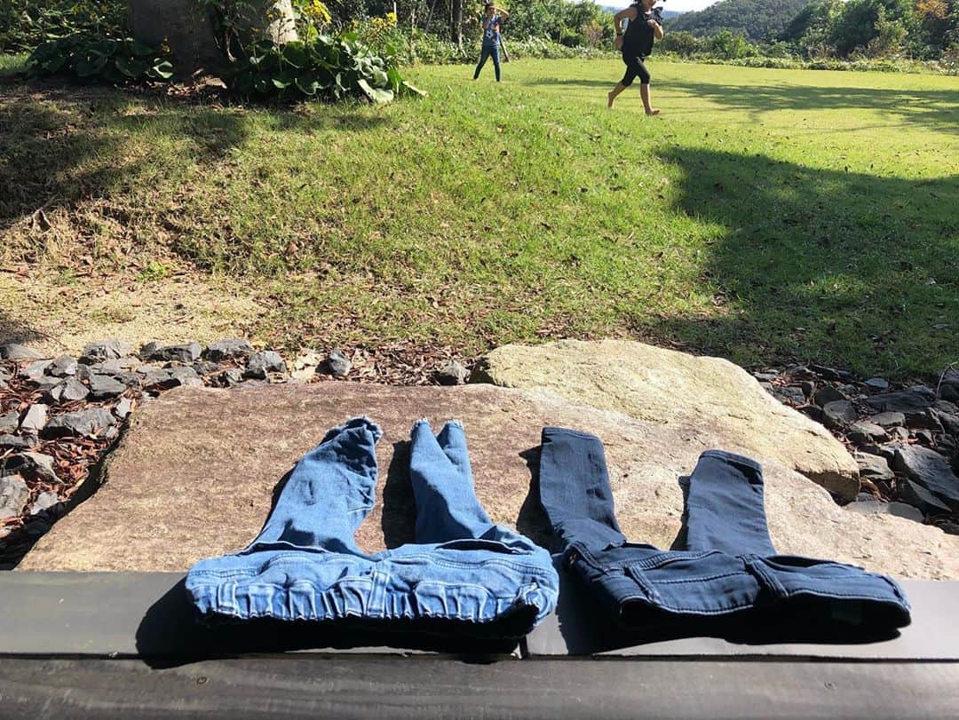 吉原珠央さんのインスタグラム写真 - (吉原珠央Instagram)「快晴♫  気持ちの良い目覚めです😊 子供たちのジーンズがよく乾きそうで嬉しいなぁ。  #伊勢志摩 #家族 #旅行 #朝」10月29日 10時53分 - tamaoyoshihara
