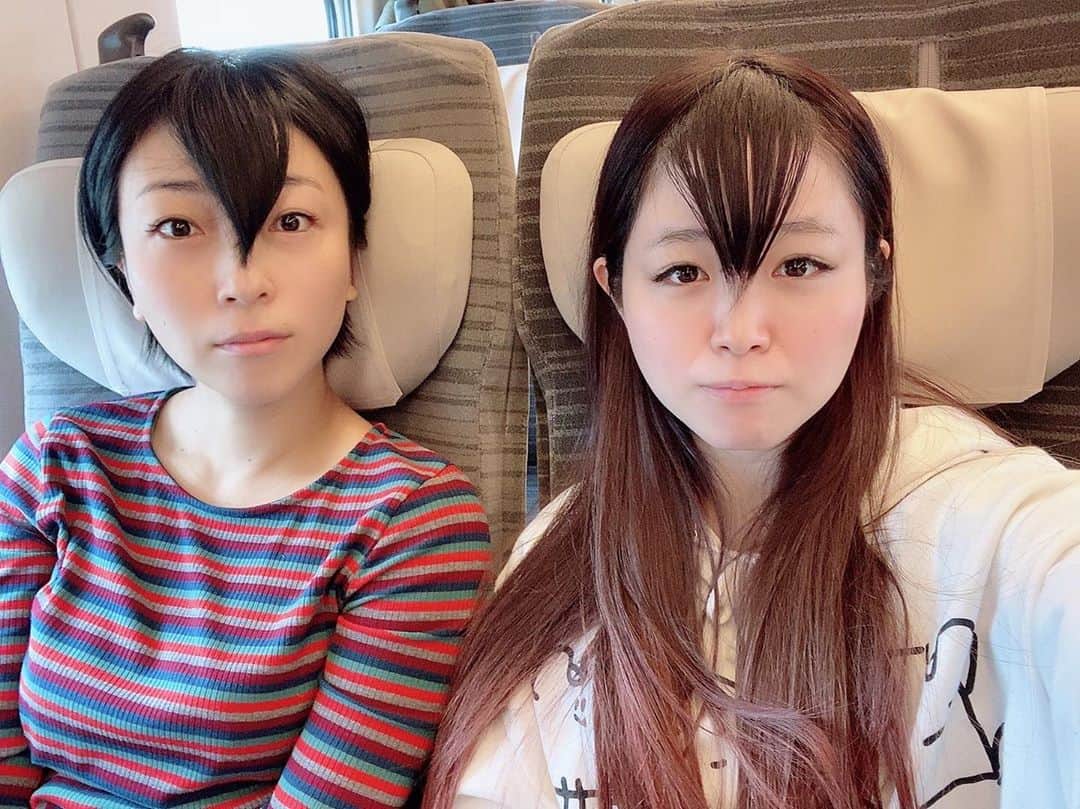 安藤あいかのインスタグラム：「むいちゃんとの旅行は楽ちんでくだらなくて愉快で癒し⚡️  #温泉と寿司とスナック #先週」