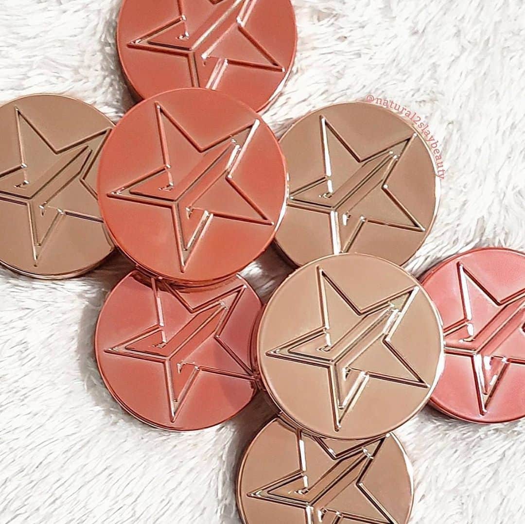 Jeffree Star Cosmeticsさんのインスタグラム写真 - (Jeffree Star CosmeticsInstagram)「Leave your skin snatched and flawless with our #MAGICSTAR setting powder & luminous setting powder ✨ Photo by: @natural2slaybeauty 💕 #jeffreestarcosmetics」10月29日 11時52分 - jeffreestarcosmetics