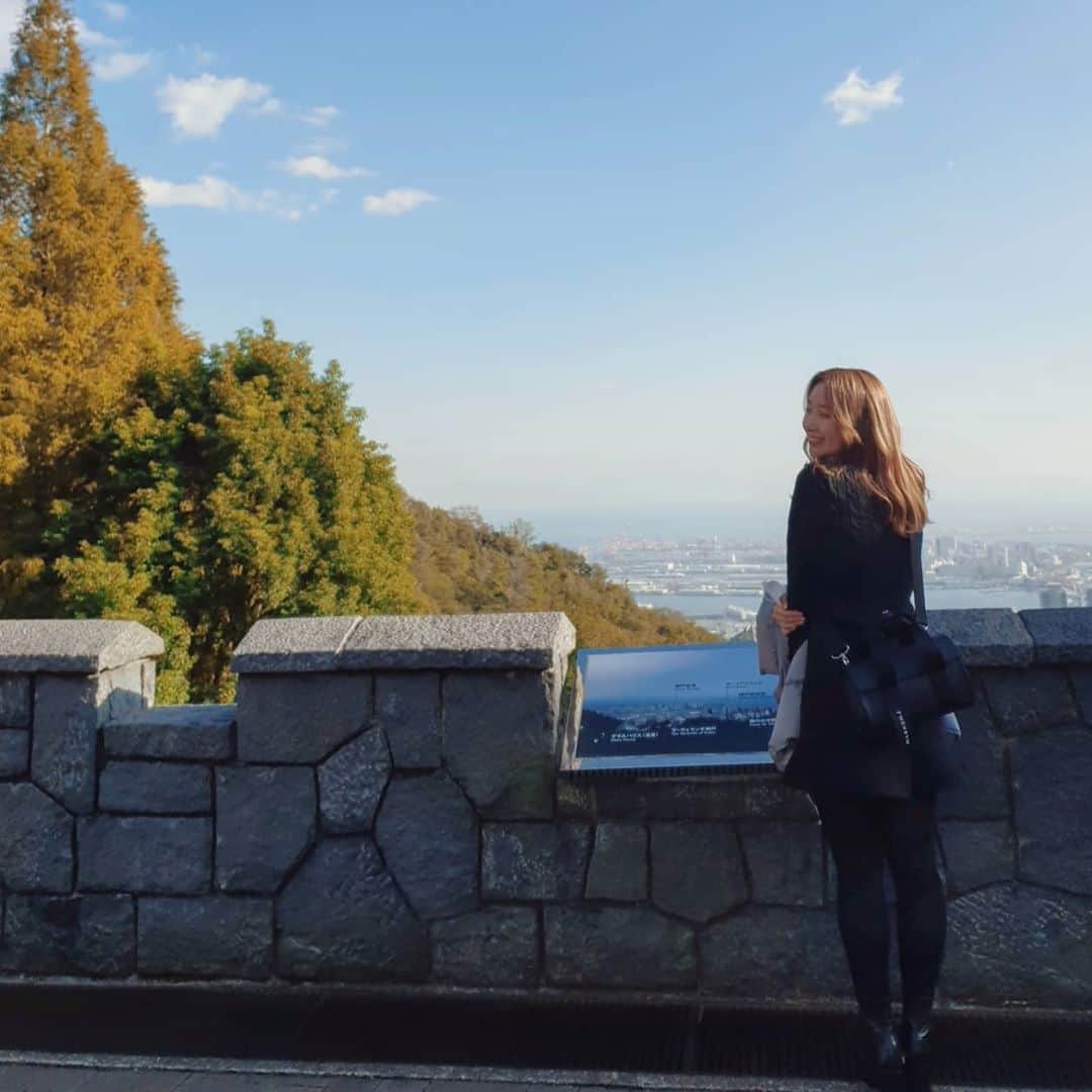 ひいな凜さんのインスタグラム写真 - (ひいな凜Instagram)「💙☁️🌈」10月29日 12時04分 - ina_im_ina