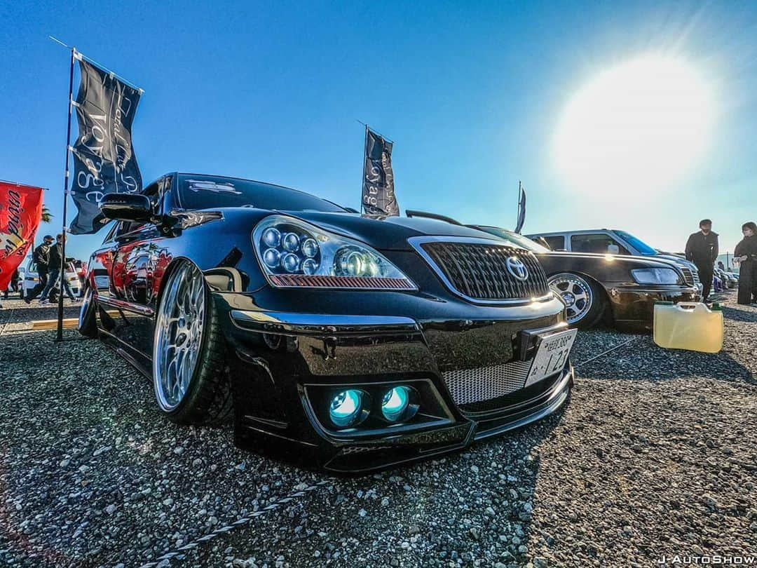 J-Auto Showさんのインスタグラム写真 - (J-Auto ShowInstagram)「#RIOT #RIOT2020 #VIPCAR #JDM #カスタムカー #カスタムカーイベント #vipセダン #セダン #Japanesecar #vipstyle #ドレスアップカー #ドレスアップカーイベント #車イベント #car #autos #jautoshow #🚙 #🚗 #泉南 #りんくうビーチ #goproのある生活 #goprohero9 #GoPro #GoPro9 #stance #クラウンマジェスタ #マジェスタ # #TOYOTACROWN #crowmajesta」10月29日 13時26分 - jautoshow