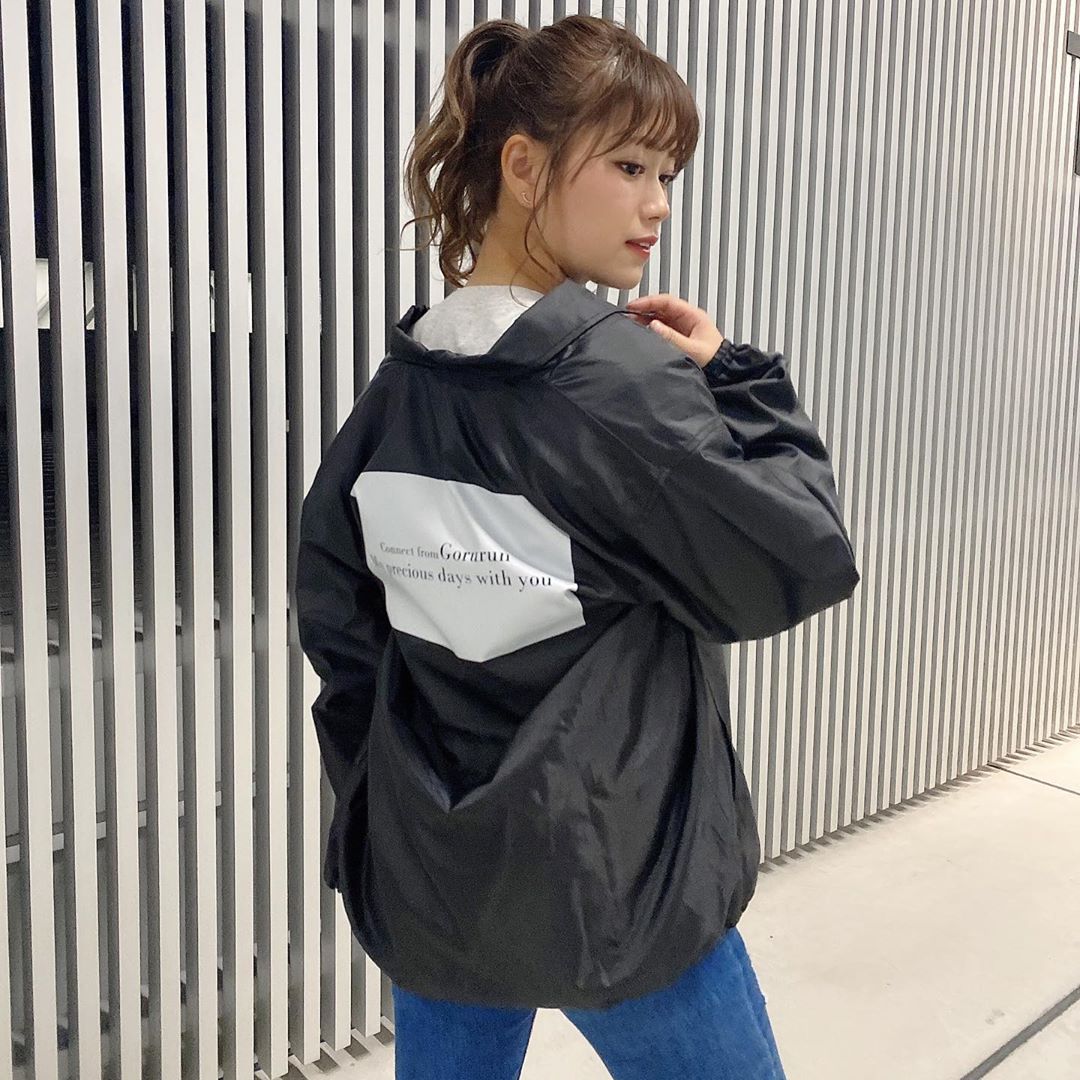 山内鈴蘭さんのインスタグラム写真 山内鈴蘭instagram 私服さん Gorurun バックプリントが存在感あって 写真とってもおしゃれだし 歩いてても可愛いって言ってもらえて 嬉しかったぜぃ 私服 Ootd コーチジャケット ジャケットコーデ