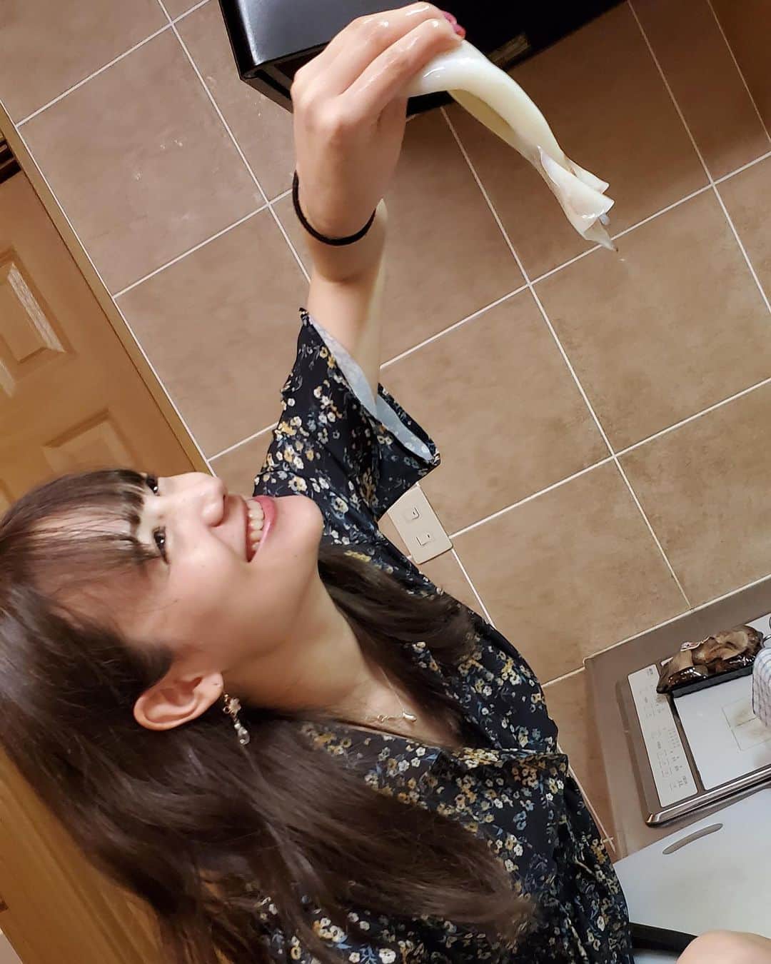 リロイここのインスタグラム：「🦑 いかはいかが？？ #いか #emoda#ハーフ#half#いかはいかが #横顔」