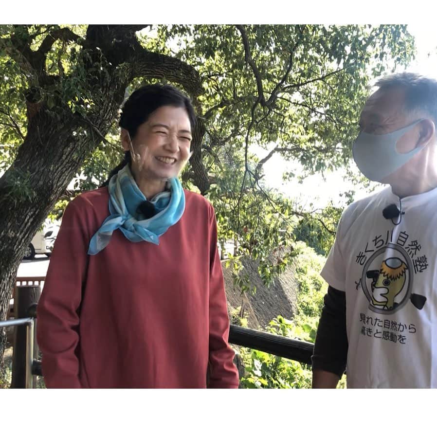 宮崎美子さんのインスタグラム写真 - (宮崎美子Instagram)「皆さん、こんにちは。 先日、熊本へ3ヶ月ぶりにロケに行ってきました。 熊本の皆さんは、昨日RKK山崎くんをご覧いただきました？ 熊本城にもプライベートで行きました。その模様はまた、YouTubeで。  #熊本　#熊本城  #山鹿市  #週刊山崎くん  #熊本放送  #rkk」10月29日 15時01分 - miyazakiyoshiko.official