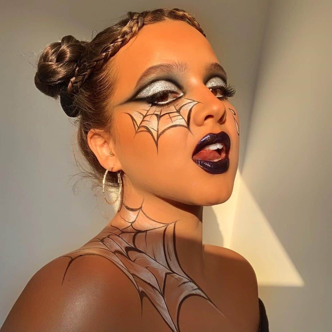 M·A·C Cosmetics UK & Irelandさんのインスタグラム写真 - (M·A·C Cosmetics UK & IrelandInstagram)「Searching for a Halloween look using products you already have?⁠ We’ve got you covered! ⁠⁠ Re-create using:⁠ 🕸️ Studio Fix Fluid Foundation⁠ 🕸️ Eyeshadow in Greystone  🕸️ Brushstoke Liner in Brushblack⁠ 🕸️ In Extreme Dimension Mascara⁠ 🕸️ Glitter in 3D Silver⁠ 🕸️ Eye Kohl in Feline⁠ … For those last-minute spooky looks⁠  #regram @muahlondon⁠ #MACHalloween #MACCosmeticsUK #MACCosmetics #HalloweenFromHome #HalloweenMakeup #HalloweenLook #Halloweeninspiration ⁠ #HalloweenGlam⁠」10月30日 1時45分 - maccosmeticsuk