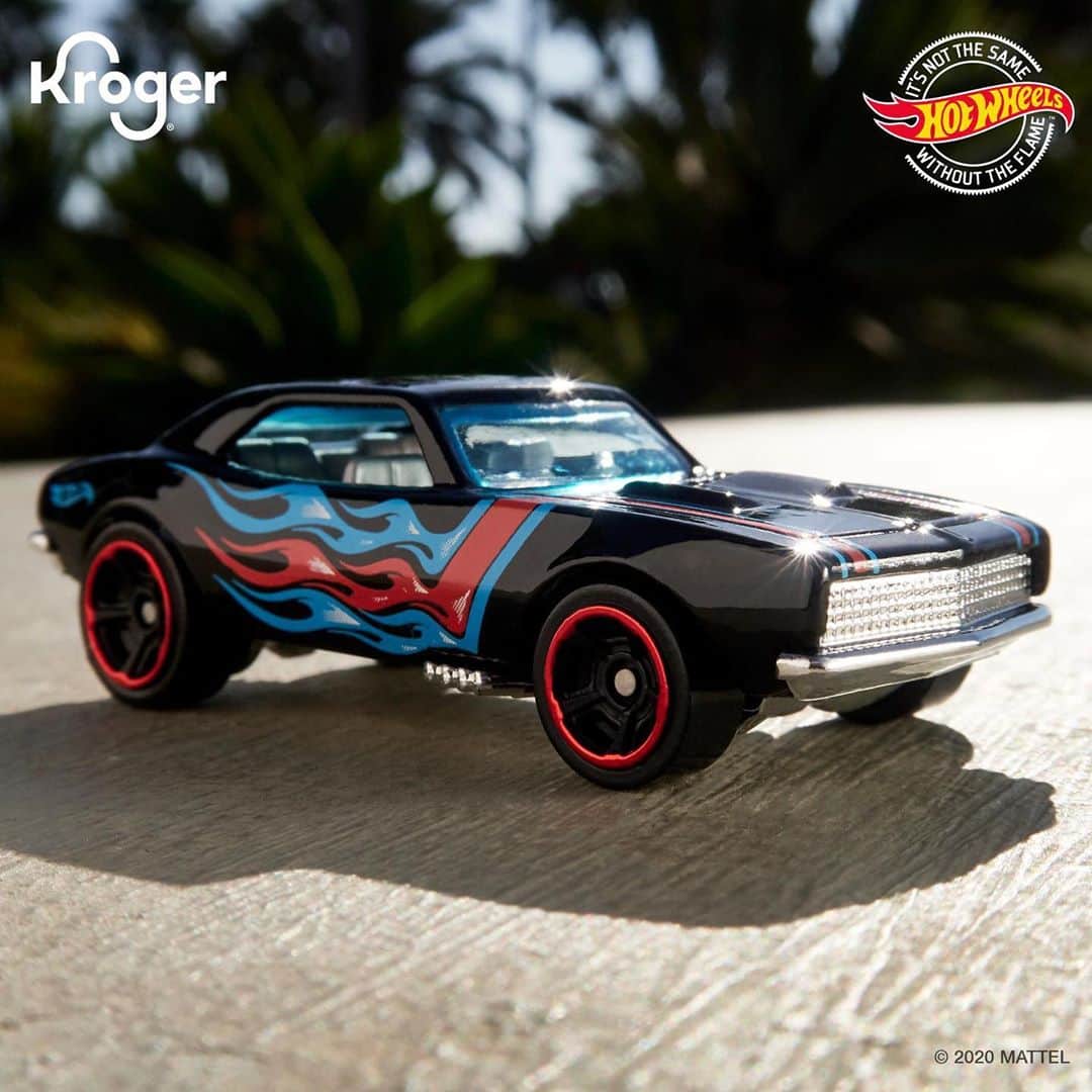 Hot Wheelsさんのインスタグラム写真 - (Hot WheelsInstagram)「Throw it in reverse and swing by your local Kroger family of stores to check out these exclusive, epic die-casts. #HotWheels💨」10月30日 1時55分 - hotwheelsofficial