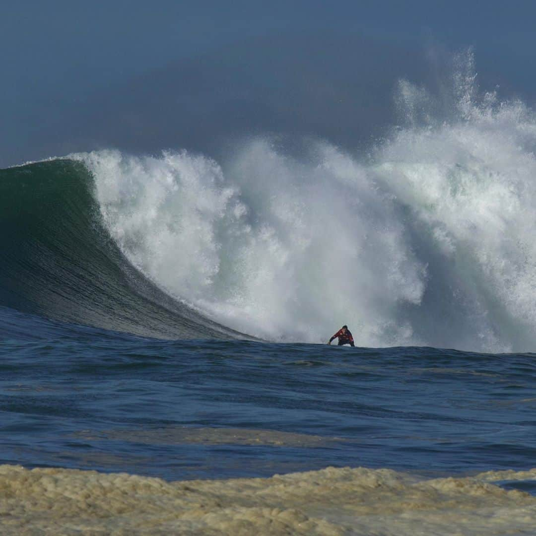 ジェレミー・フローレスさんのインスタグラム写真 - (ジェレミー・フローレスInstagram)「« La nord » today. Lots of paddling but always fun !. . La nord, aujourd’hui. Beaucoup ramé mais ça vaut toujours le coup !. . Merci @ripitup.fr for the 📷 #LaNord #Hossegor」10月30日 2時30分 - floresjeremy