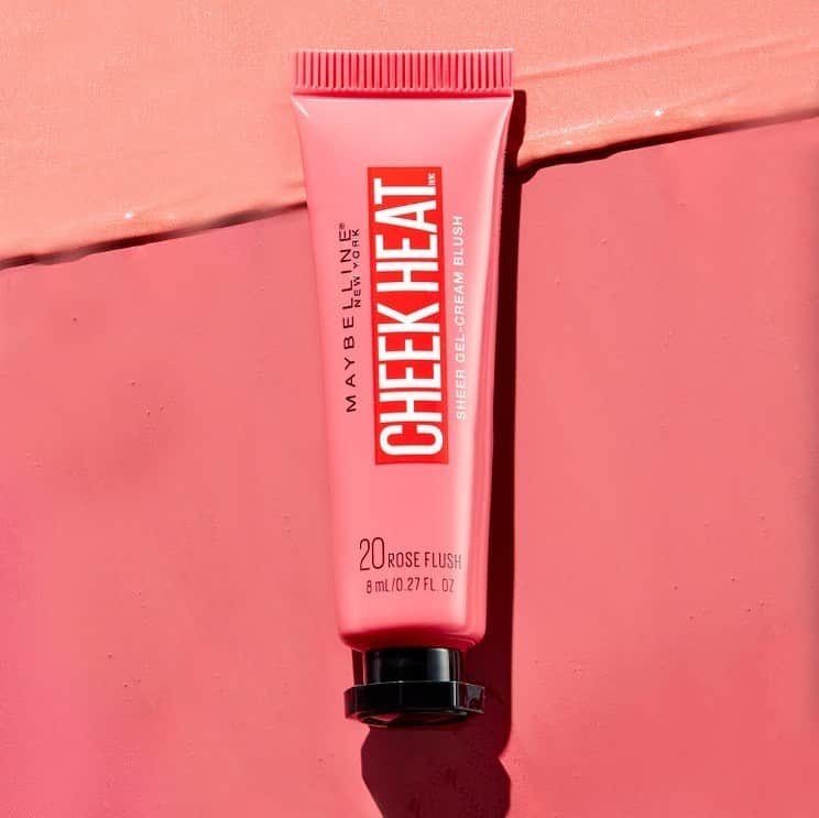 Maybelline New Yorkさんのインスタグラム写真 - (Maybelline New YorkInstagram)「Making us blush! 🥰 Our #cheekheat gel blush won an @allure Best of Beauty Award for best cream blush of 2020! 💖 Tell us in the comments what you love about this blush! Check out our IG Story today to see the rest of our award winners! #bestofbeauty」10月30日 2時59分 - maybelline