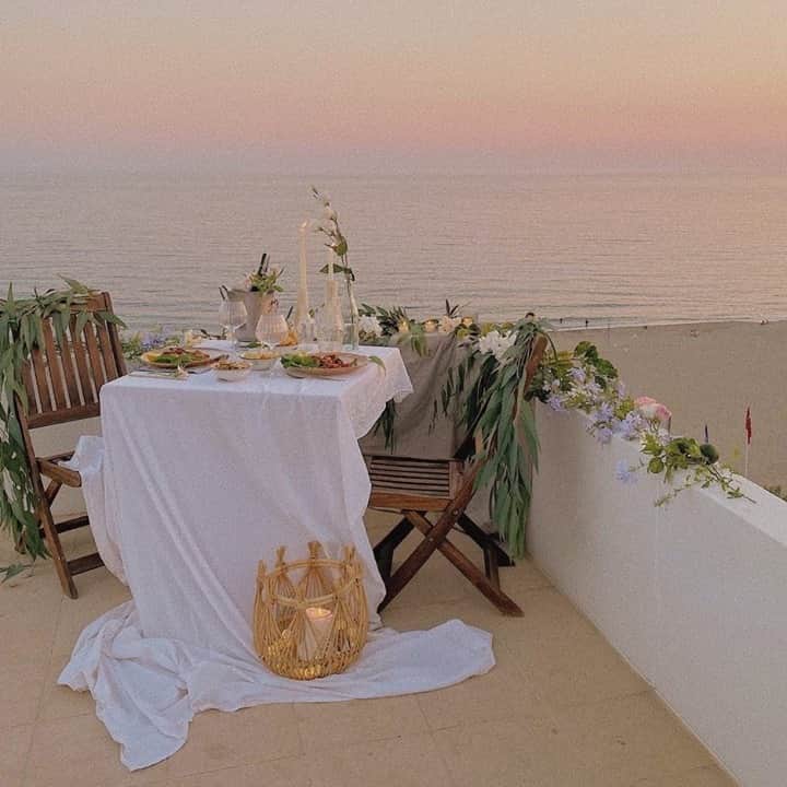 TULAROSAさんのインスタグラム写真 - (TULAROSAInstagram)「perfect table for two 💘」10月30日 3時00分 - tularosalabel