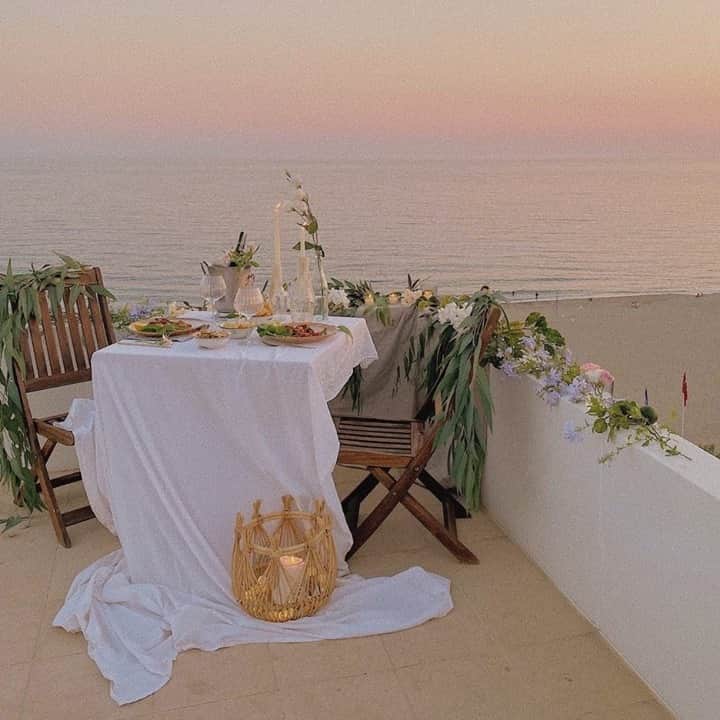 TULAROSAのインスタグラム：「perfect table for two 💘」