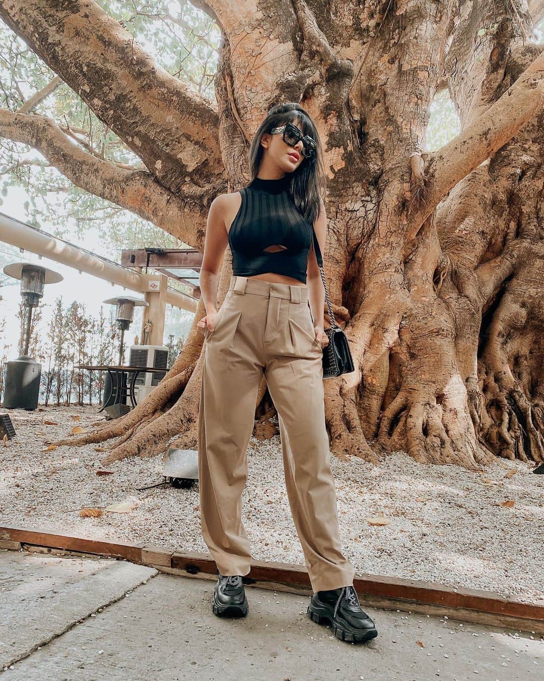 Gabriela Salesのインスタグラム：「Sem derramatividades por hoje」
