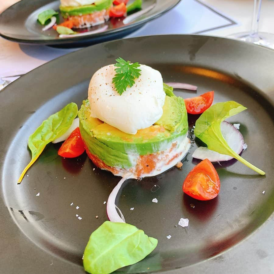 星村麻衣さんのインスタグラム写真 - (星村麻衣Instagram)「青空と美味しいご飯😊☀️ #lunch  #マーサーブランチ  #表参道 #美食倶楽部」10月29日 19時00分 - hoshimuramai