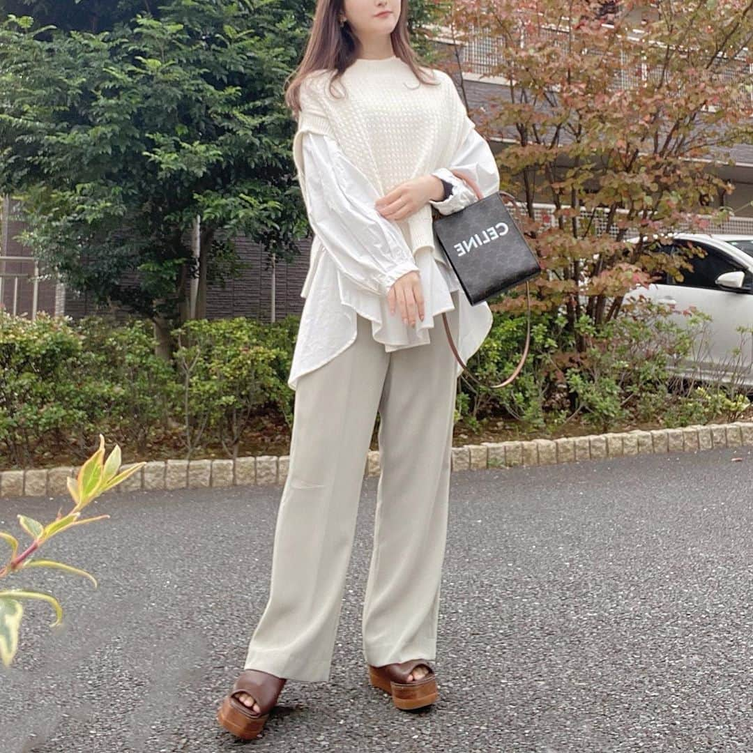 植木南央さんのインスタグラム写真 - (植木南央Instagram)「私服👀❤︎ 今日は暖かかったね🌇 袖からヒートテックが、、、笑 ⠀ #私服 #fashion」10月29日 19時19分 - _uekinao