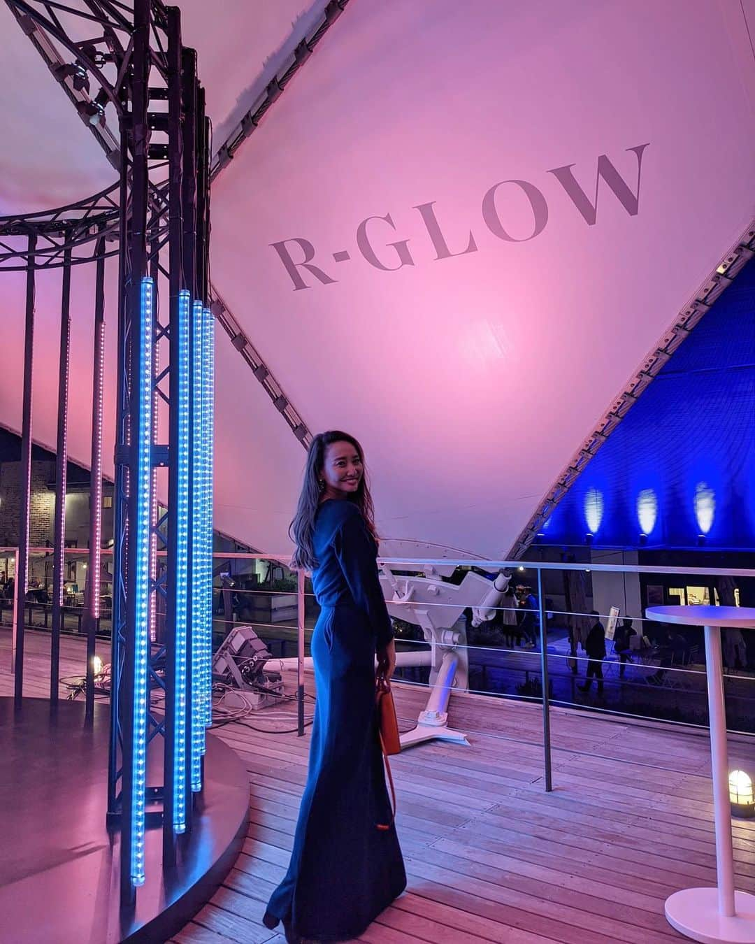 李 雨瀟さんのインスタグラム写真 - (李 雨瀟Instagram)「久しぶりのイベントへ✨✨ 新しく出るシャンプー『R-GlOW』の新作発表会でした🤍 船上パーティーみたいでロマンチックだった〜☺️❣️ . @rglow_jp  . #yuxiao_outfits #ootd #reception #party #🍾 #パーティー #rglow #シャンプー #トリートメント」10月29日 20時01分 - yuisho_ri