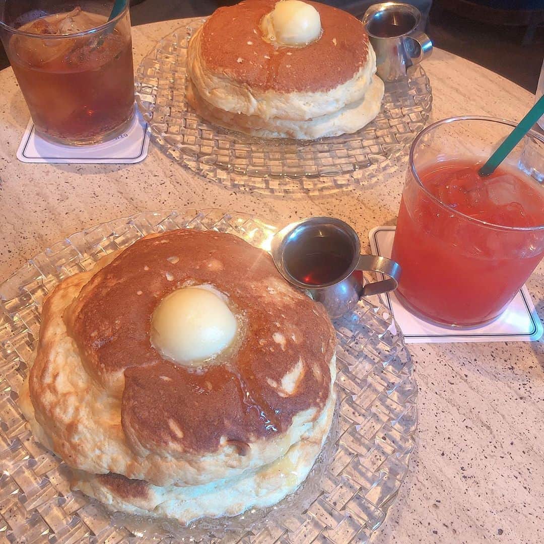 のインスタグラム：「ふわっふわで一番美味しいパンケーキ🥞✨﻿ 早くもまた食べたい🥺﻿ ﻿ ﻿ #パンケーキ﻿ #6thbyorientalhotel #シクスバイオリエンタルホテル﻿ #有楽町 #有楽町カフェ #東京カフェ #カフェ巡り部」