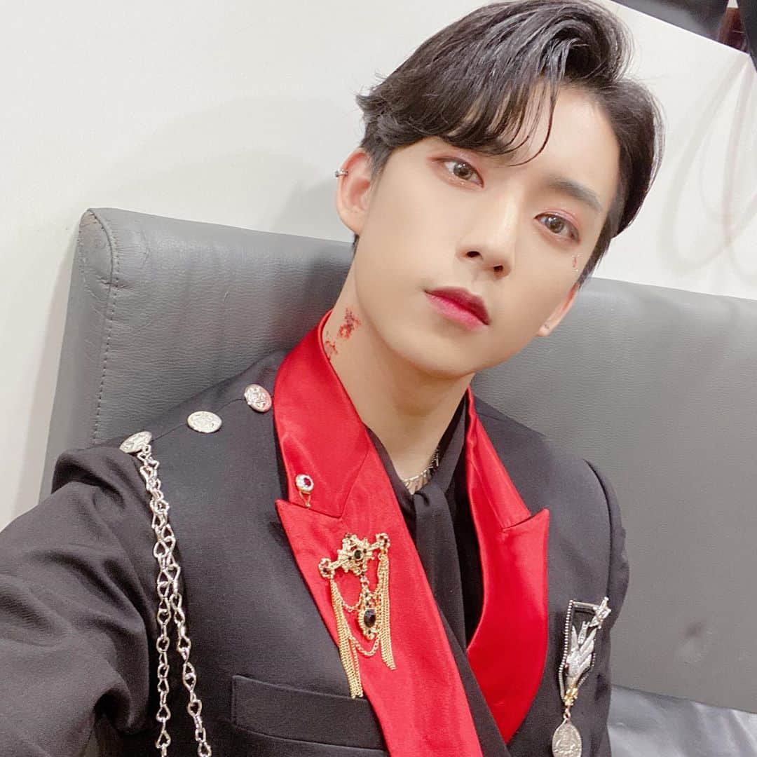 のインスタグラム：「#b1a4 #bana #공찬」
