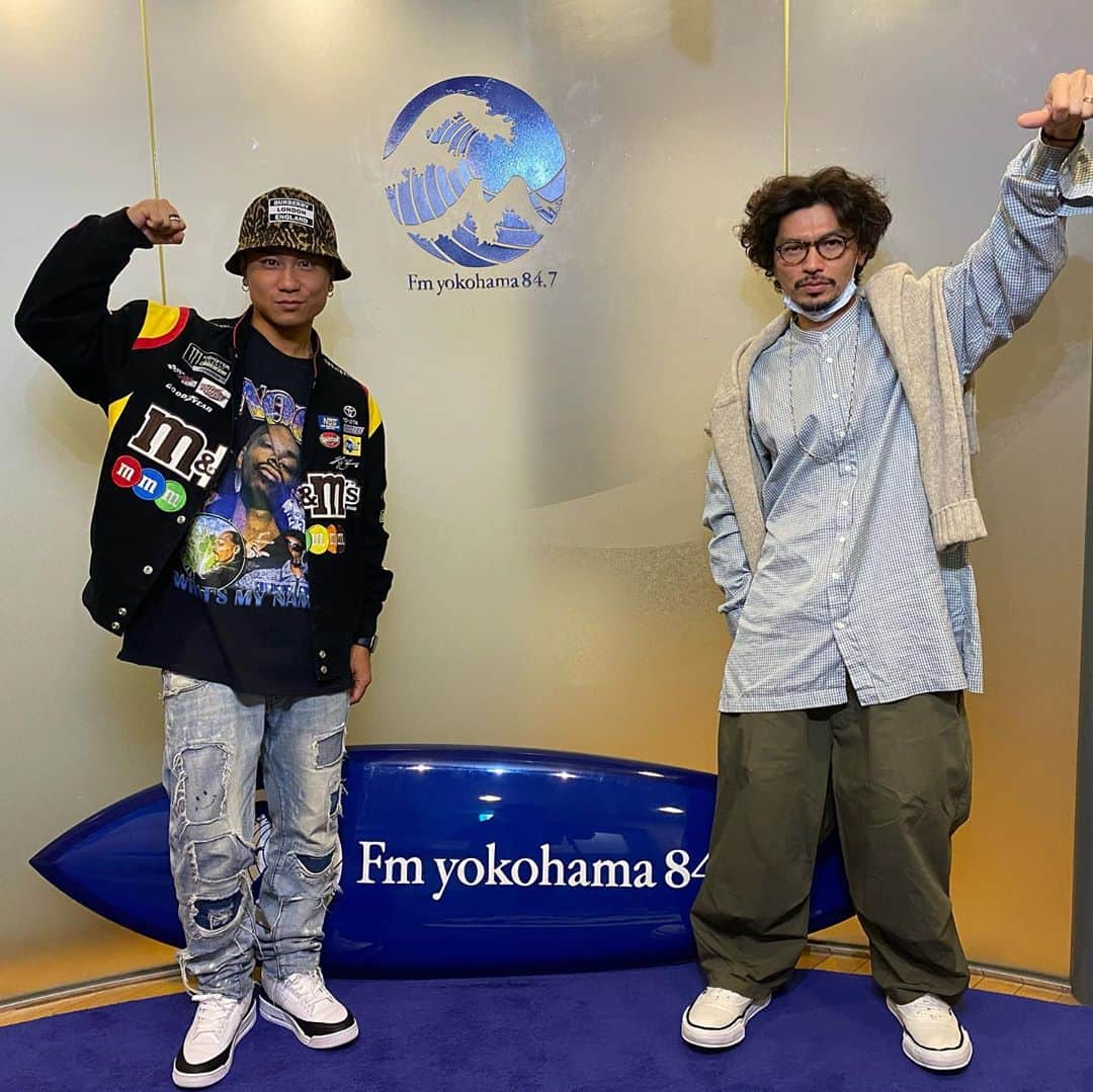 KIMI さんのインスタグラム写真 - (KIMI Instagram)「Fm yokohama 84.7 @fmyokohama847_official  本日 ユウヤちゃんと、ワンデイジャックさせていただきました✨📻  スタッフの皆様、朝早くから本当に素晴らしい景色を経験をさせていただき本当にありがとうございます‼️ Fヨコファミリーの一員になれて嬉しいです✨  ファンの皆様、 いつも応援ありがとうごさいます✨💚  #ちょうどいいラジオ #光邦　さん #覇魂  #lovelyday #鈴木まひる　さん @yorudemo_mahiru  #ene_good_for_you  #MITSUMI さん #tresen #植松哲平　さん @fesmatsu  #ファーストサマーウイカ　さん @f_s_uika  #PRIMETIME #DJ栗原　さん @djkurihara  #DJ帝　さん @djmikado  #木曜日の男子会 #鍵本輝 @lead_akira  #古屋敬多  @lead_keita  #谷内伸也 @lead_shinya   #超感謝 #地元 #あいらぶよこはま #あいらぶえふよこ #あいらぶはますた」10月29日 21時11分 - kimi_da_pump