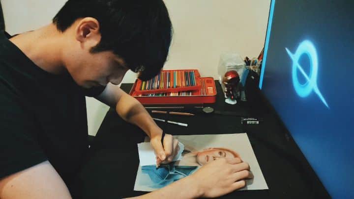 ハン・チャン（張行）のインスタグラム：「久違了，這次是...？It's been a while... . #不知為何臉被叮一個 #comics #colorpencildrawing」