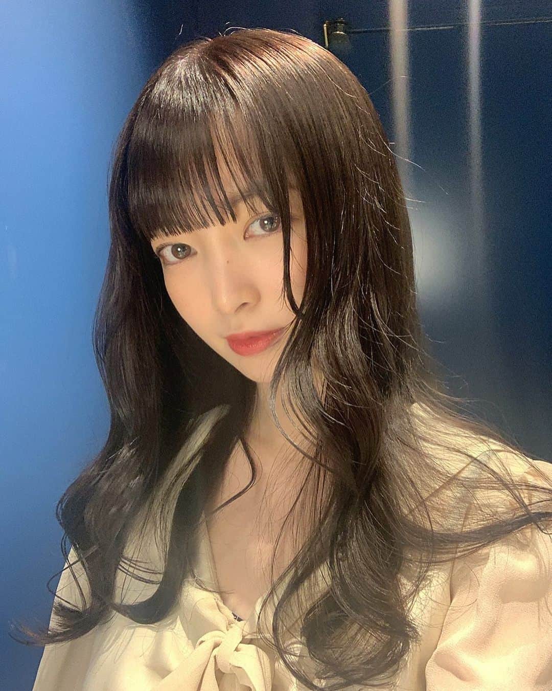 赤坂星南さんのインスタグラム写真 - (赤坂星南Instagram)「🌙 先日素敵な髪色にしていただきまして 嬉しいです〜！」10月29日 21時47分 - sena_akasaka