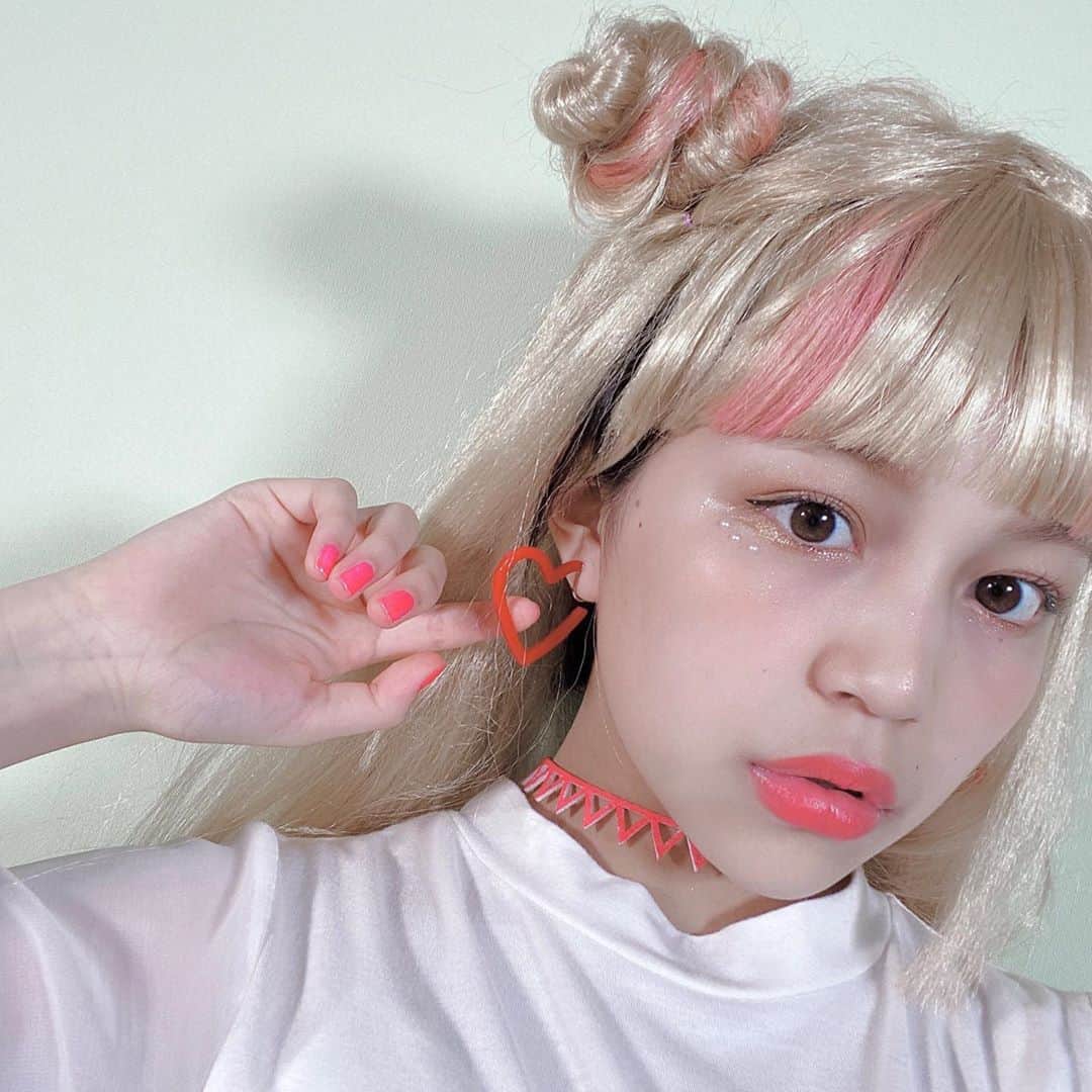 北川花音のインスタグラム：「﻿ もうすぐハロウィンだね~﻿ 今月のnicolaのハロウィン企画のオフショ🎃﻿ ニコモが仮装をしているので誌面を見てみてね〜！﻿ ﻿ #ハロウィン　#仮装　#北川花音　#ニコラ　#nicola」