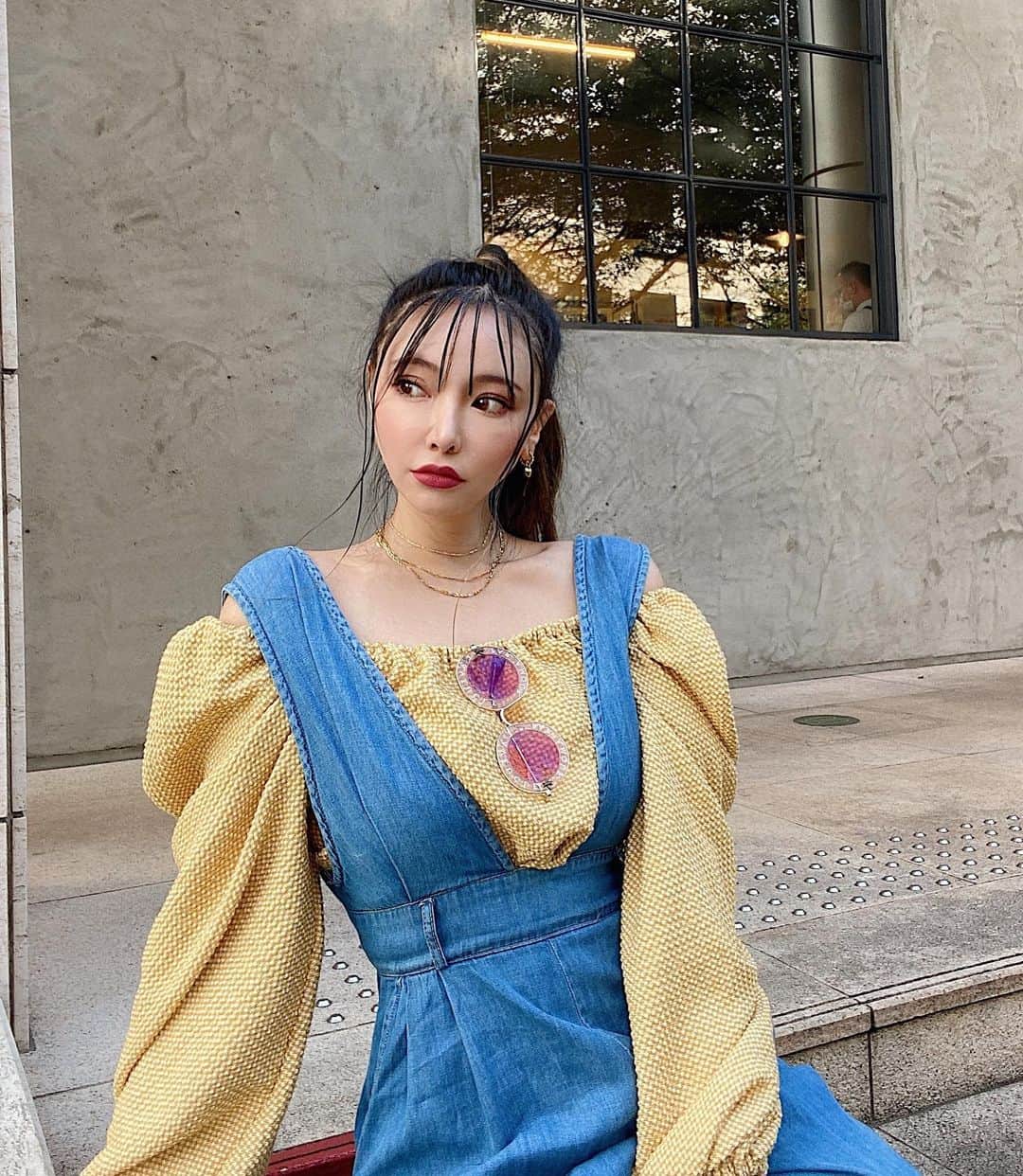 クリスティン・ウェイのインスタグラム：「Thursday outfit @valmuer_official #fashiongram #fashionstyle #ootd #cwfashion  #christinewei #クリスティンウェイ #valmuer #gucci  #ヴェルムーア」