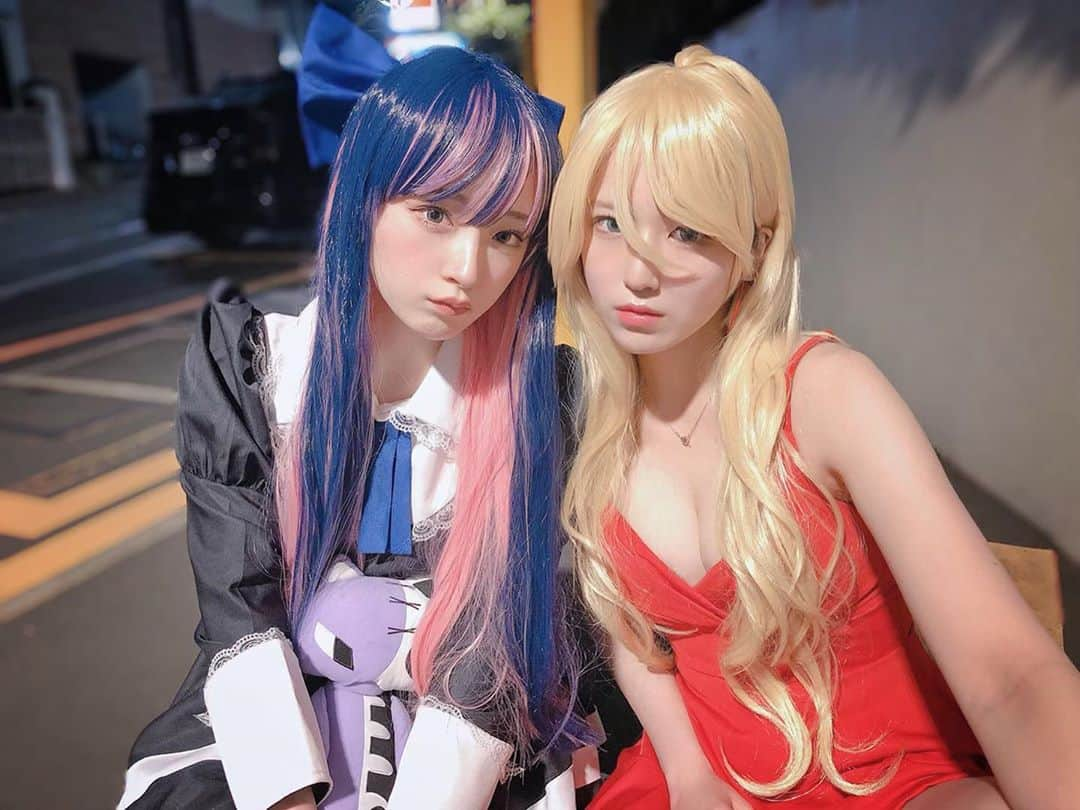 巴奎依のインスタグラム：「👼🏻♡ #pantyandstocking #pantyandstockingwithgarterbelt #cosplay #halloween」