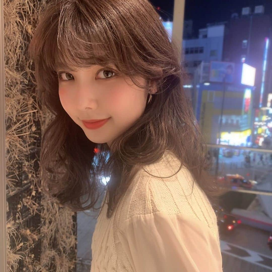 山﨑愛麻さんのインスタグラム写真 - (山﨑愛麻Instagram)「皆さんこんばんは🌛  昨日とは別バージョンです🕯❤︎ ちょっぴりこっちは大人っぽい？  何度もうるさくて申し訳ないのですが Twitterの固定ツイートのリツイート 31日までなので、まだしてないよって 方がいましたらお願いします🙇🏼‍♀ 山崎愛麻で検索するとでてきます！  #國學院大學 #ミスコン2020 #ミスコンテスト  #ミス國學院  #山崎愛麻  #えまにぽちっとな  #サロモ  #東京美容室」10月29日 22時15分 - ema_yamazaki