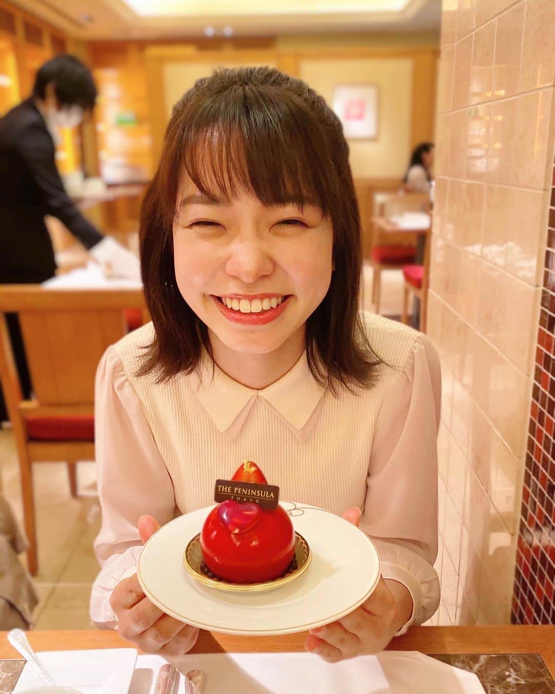 濱村春香さんのインスタグラム写真 - (濱村春香Instagram)「.﻿ 笑いすぎて目がなくなってますが、﻿ 幸せそうな顔 ☺︎﻿  #peninsula #ホリプロ #horipro #アナウンサー #フリーアナウンサー #キャスター #リポーター」10月29日 22時16分 - haruka_hamamura