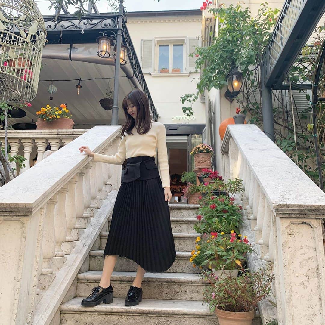 杉浦みずきのインスタグラム：「. テラスがちょうどいい気温だった🌞 ・ #表参道カフェ #東京カフェ #秋服 #私服 #ootd  photo by @sakura.ando」