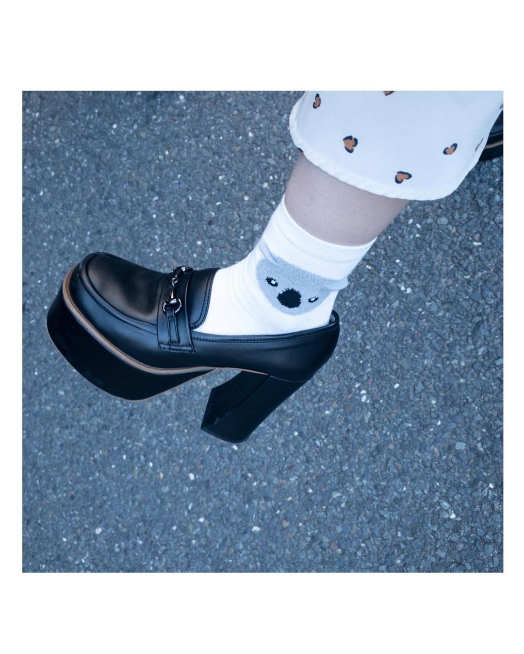 上西怜さんのインスタグラム写真 - (上西怜Instagram)「⠀ ⠀ パンダ🐼？　 と見せかけて、靴下は コアラ🐨でした🐨🐼🐨 ⠀ ⠀ ⠀ #ツインテール  #ジェラートピケ #パジャマ」10月29日 22時28分 - jonishi_rei