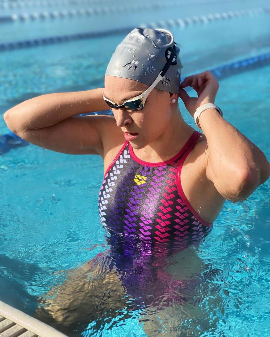 Julieのインスタグラム：「If we strive for constant improvement, nothing will stand in our way 💥 . . . #arenawaterinstinct #swimmer #summerjulep #swimming #swim #swimlife #swimmersofinstagram #instaswimming #mastersswimming #instaswimmer #usaswimming #swimtraining #swimpractice #myswimpro #swimsmarter #swimfit」