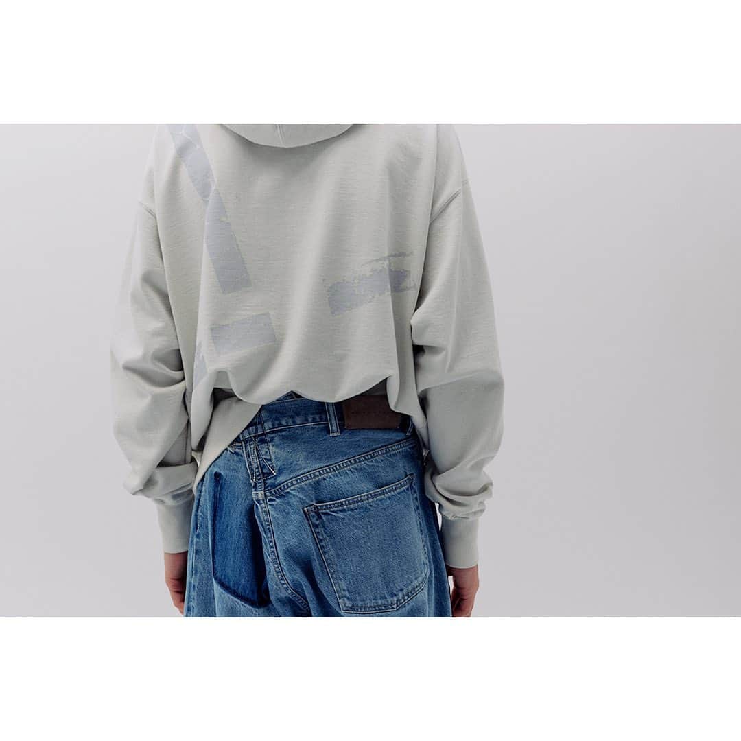 のインスタグラム：「KURO 20aw collection Womens Cross Denim #design #denim #indigo #architecture #pfw」