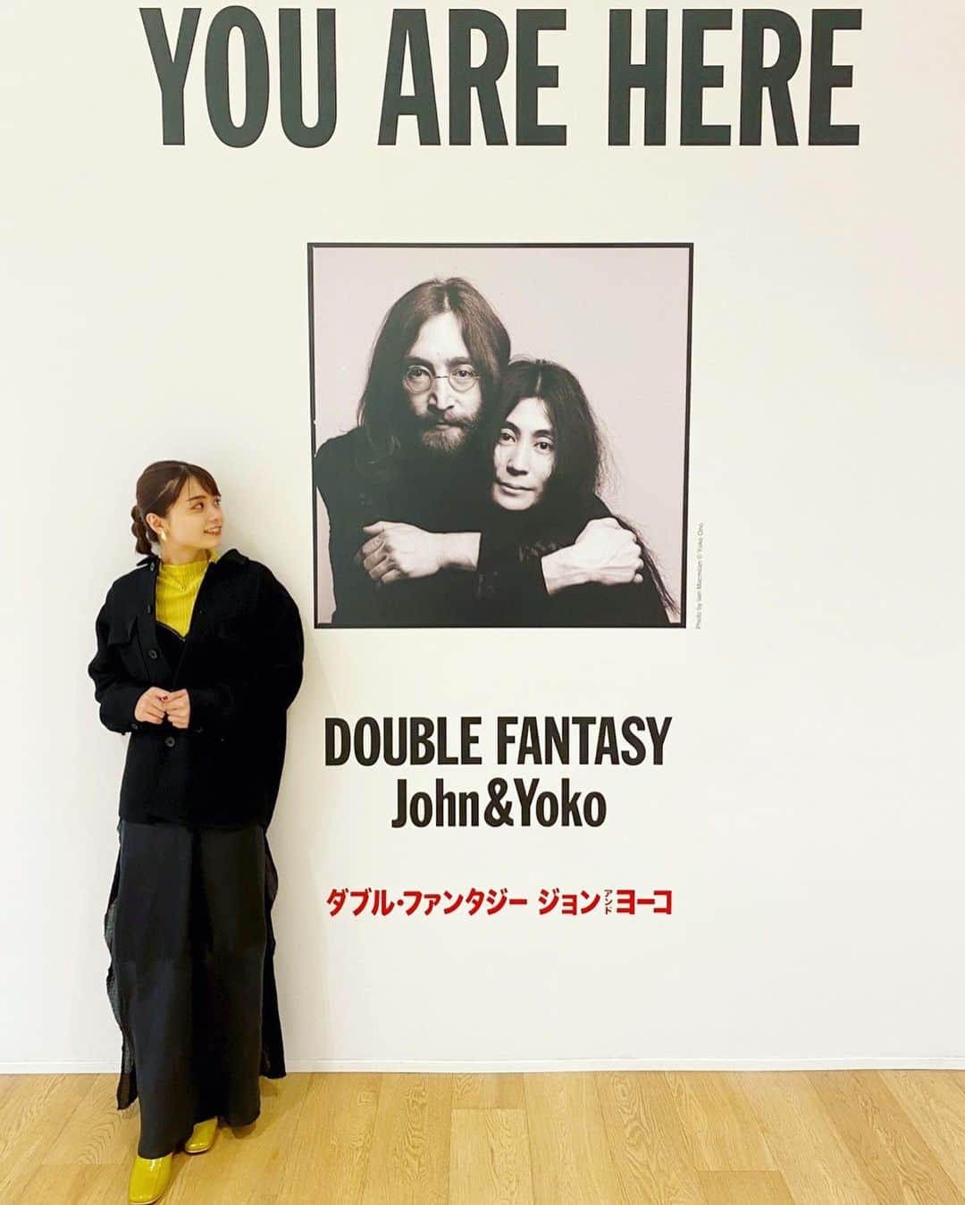 足立佳奈のインスタグラム：「愛の深さだったり 平和を願う強い想いだったり、 お二人のメッセージの一つ一つが私の心に突き刺さった日でした。 もし自分がそれらを経験したら、 何を思って、どんな行動をするんだろう。って、 沢山のことを学びました。  みんなもぜひ、行ってみてほしいな。  #DoubleFantasyJP #ダブルファンタジー展」