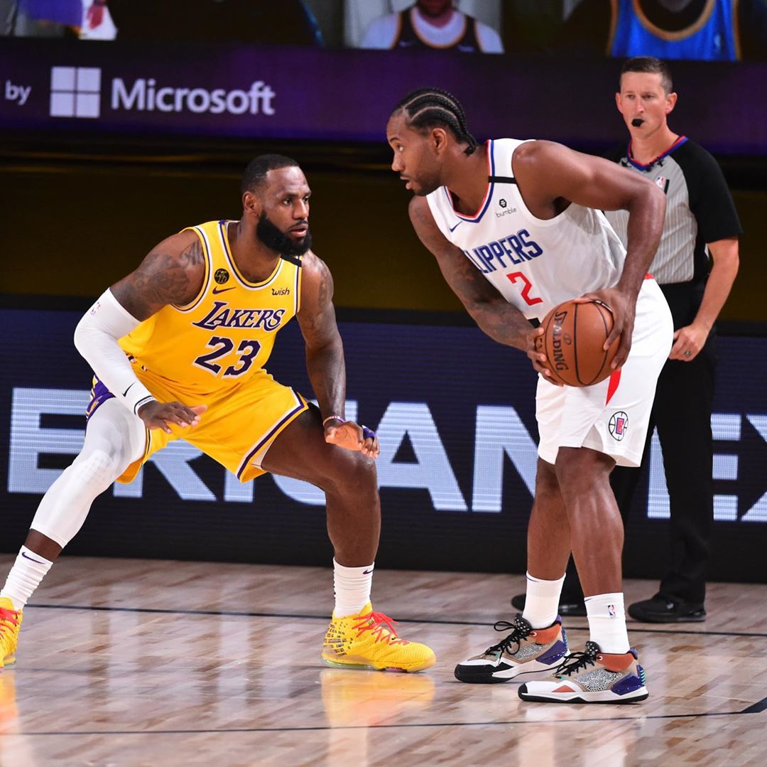 NBAさんのインスタグラム写真 - (NBAInstagram)「Fantastic finishes in Orlando... @lakers/@laclippers goes down to the wire to open seeding action! #BESTofNBARestart」10月29日 23時08分 - nba