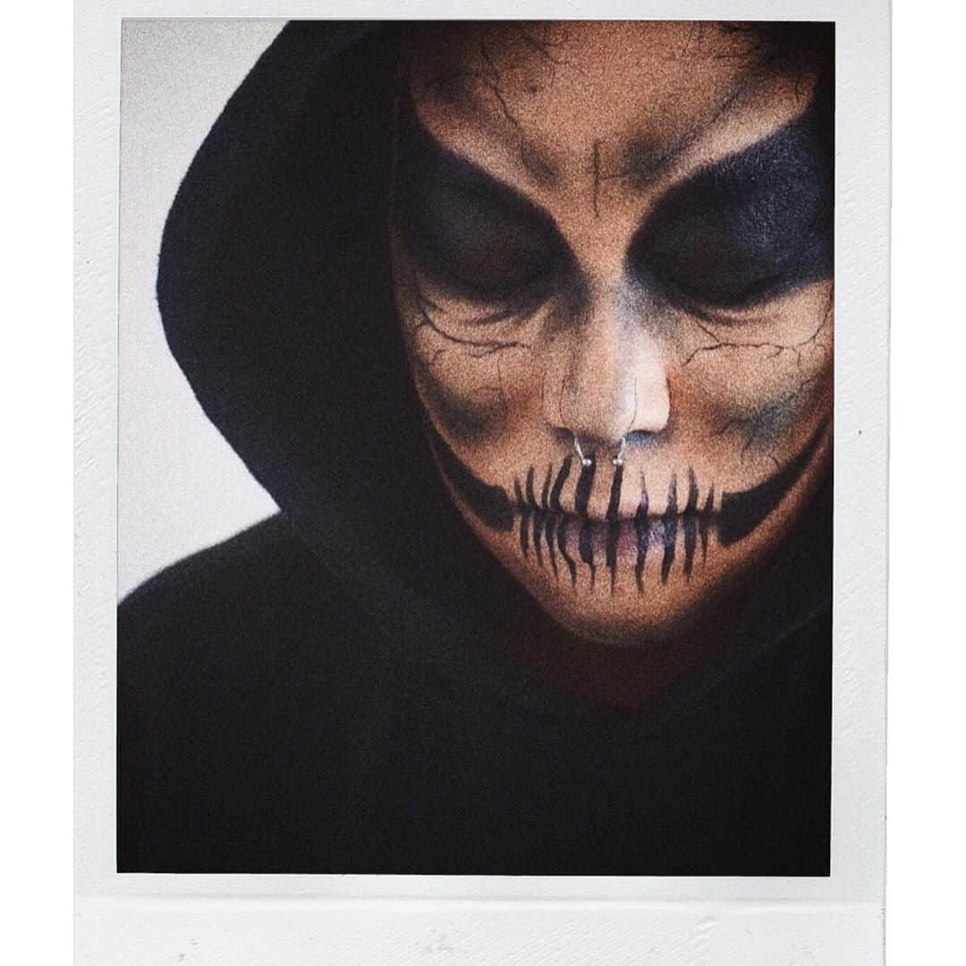 Sayaka Obaraのインスタグラム：「BOOGIE MAN💀 Inspo: @eric_c_duhhh face chart🖤 @nyxcosmetics jumbo pencil in black. @meltcosmetics #meltdarkmatter , #meltsculpt stack, #meltmillennialpinx & #meltimpulsive palette. @fentybeauty #stunna lip paint in uninvited. @leanani.official liquid liner . . #nyxcosmetics #meltcosmetics #fentybeauty #boogieman #halloweenmakeup」